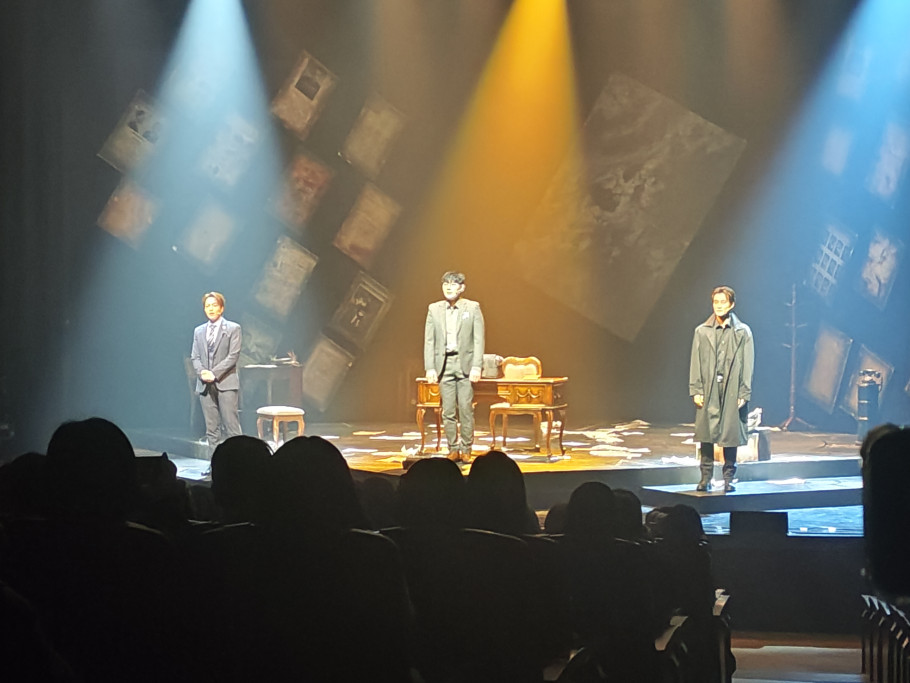 더 픽션 리뷰 이미지