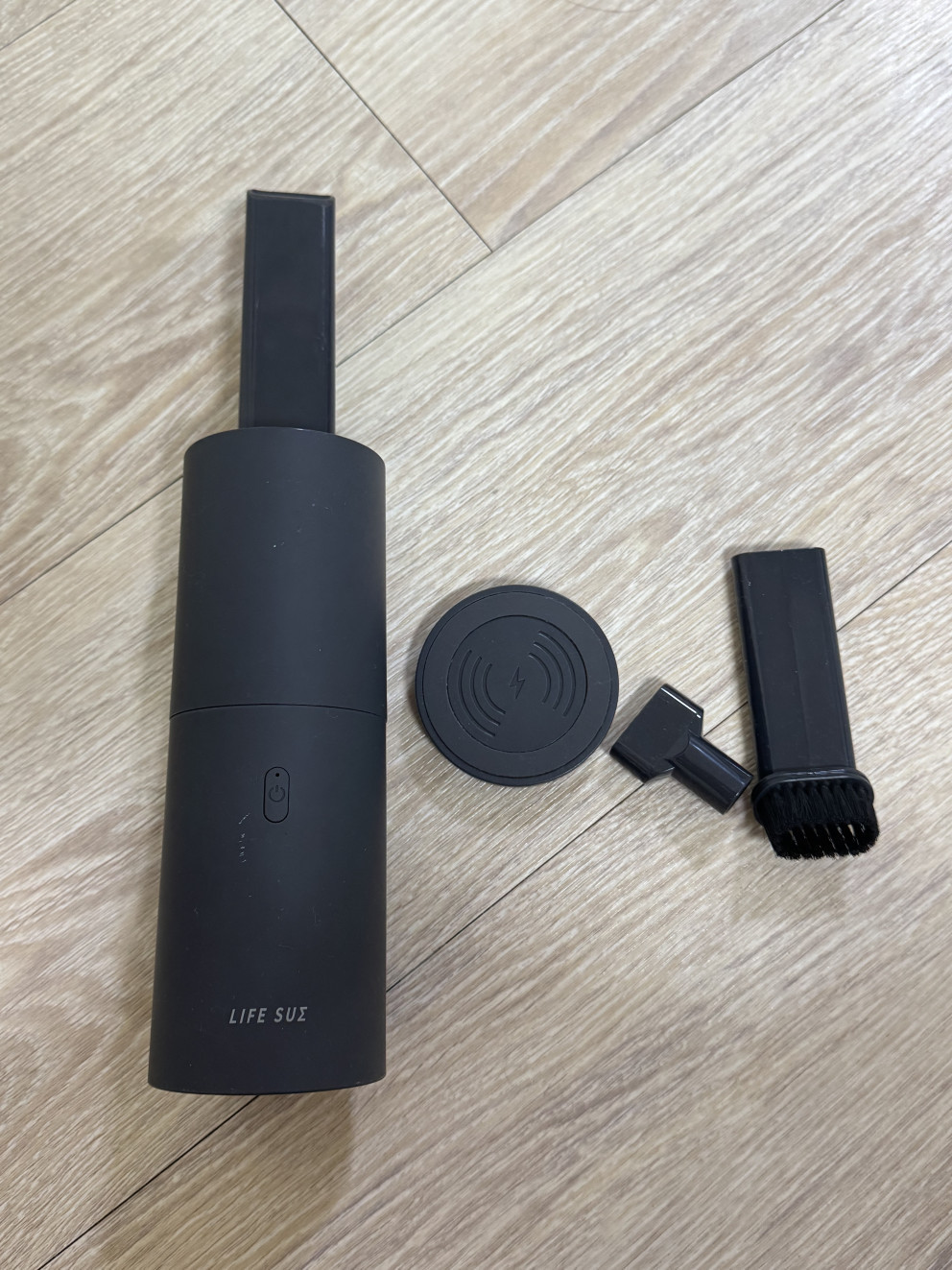 라이프썸 핸디형 무선 충전 청소기 리뷰 이미지