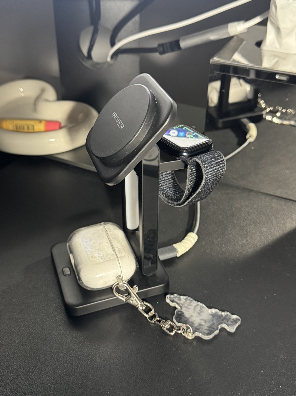 아이리버 트리니 3in1 마그네틱 무선 충전기 리뷰 이미지