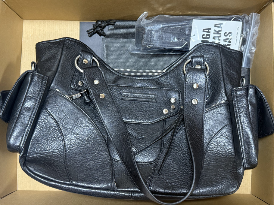이우마카라스 Studded Leather Shoulder Bag (Black) 리뷰 이미지