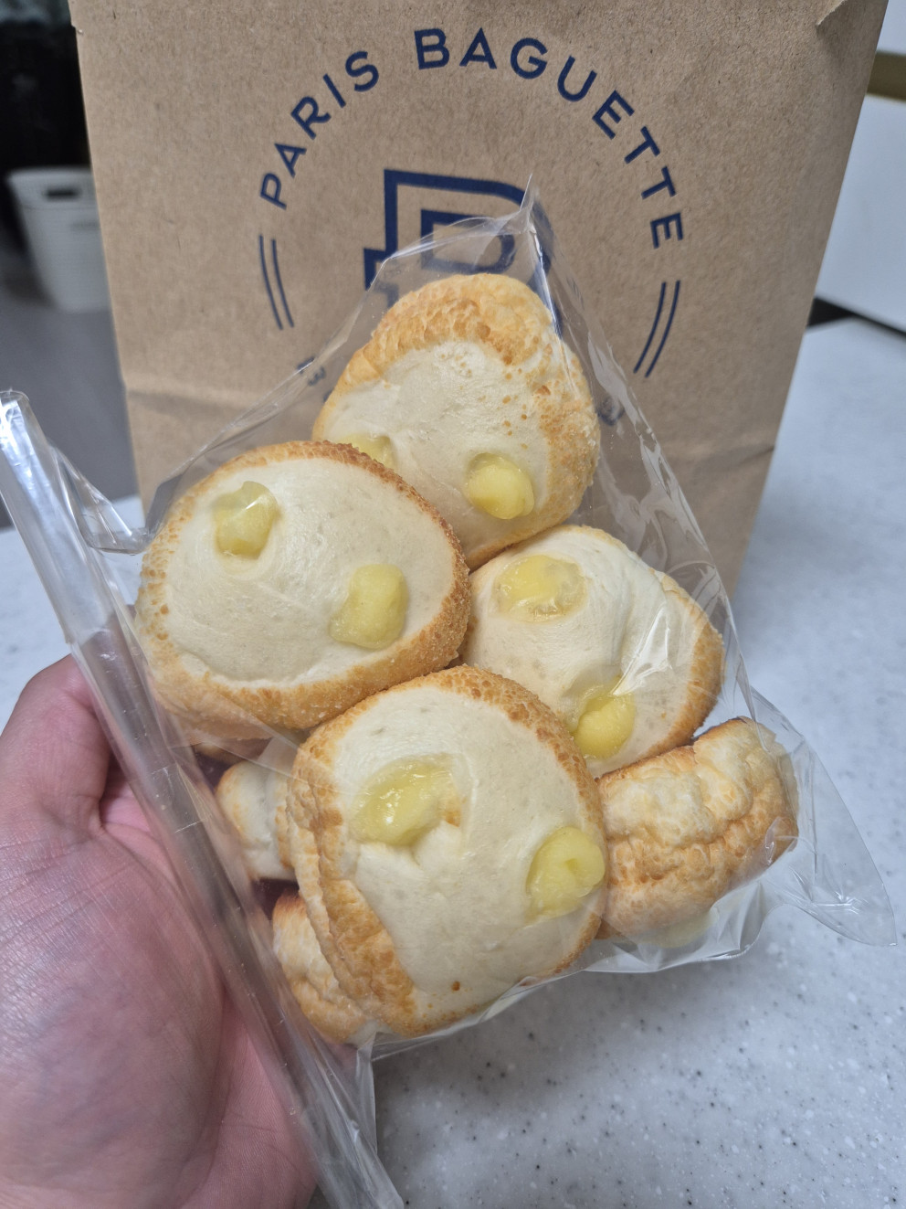 파리바게트 롤치즈빵 리뷰 이미지