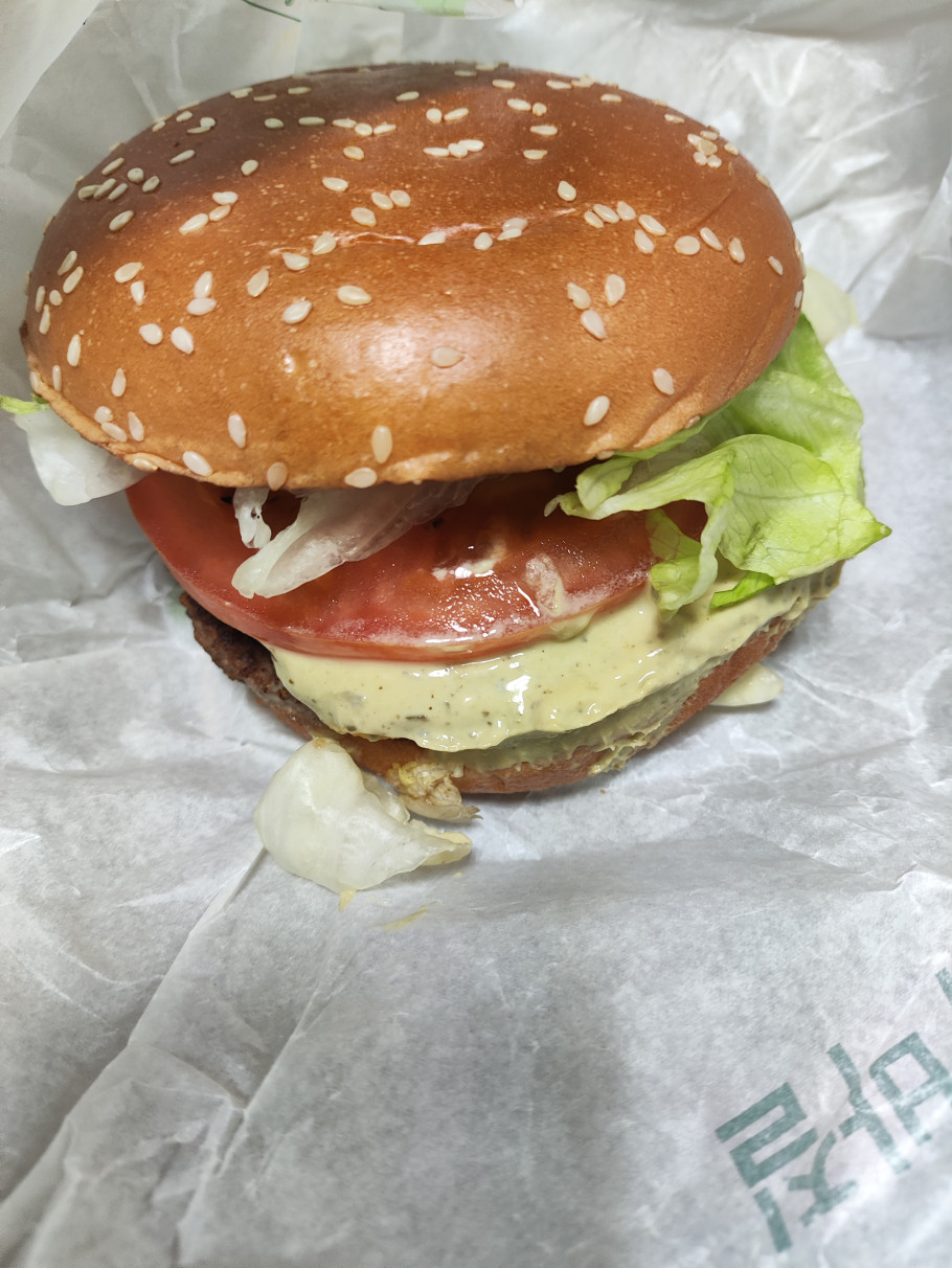 맥도날드 베토디 바질크림치즈 리뷰 이미지