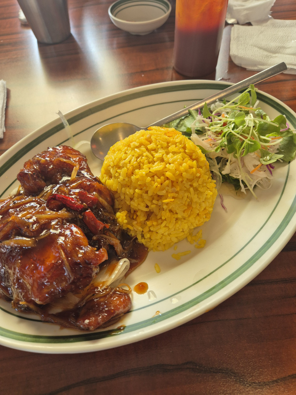 넴넴 리뷰 이미지