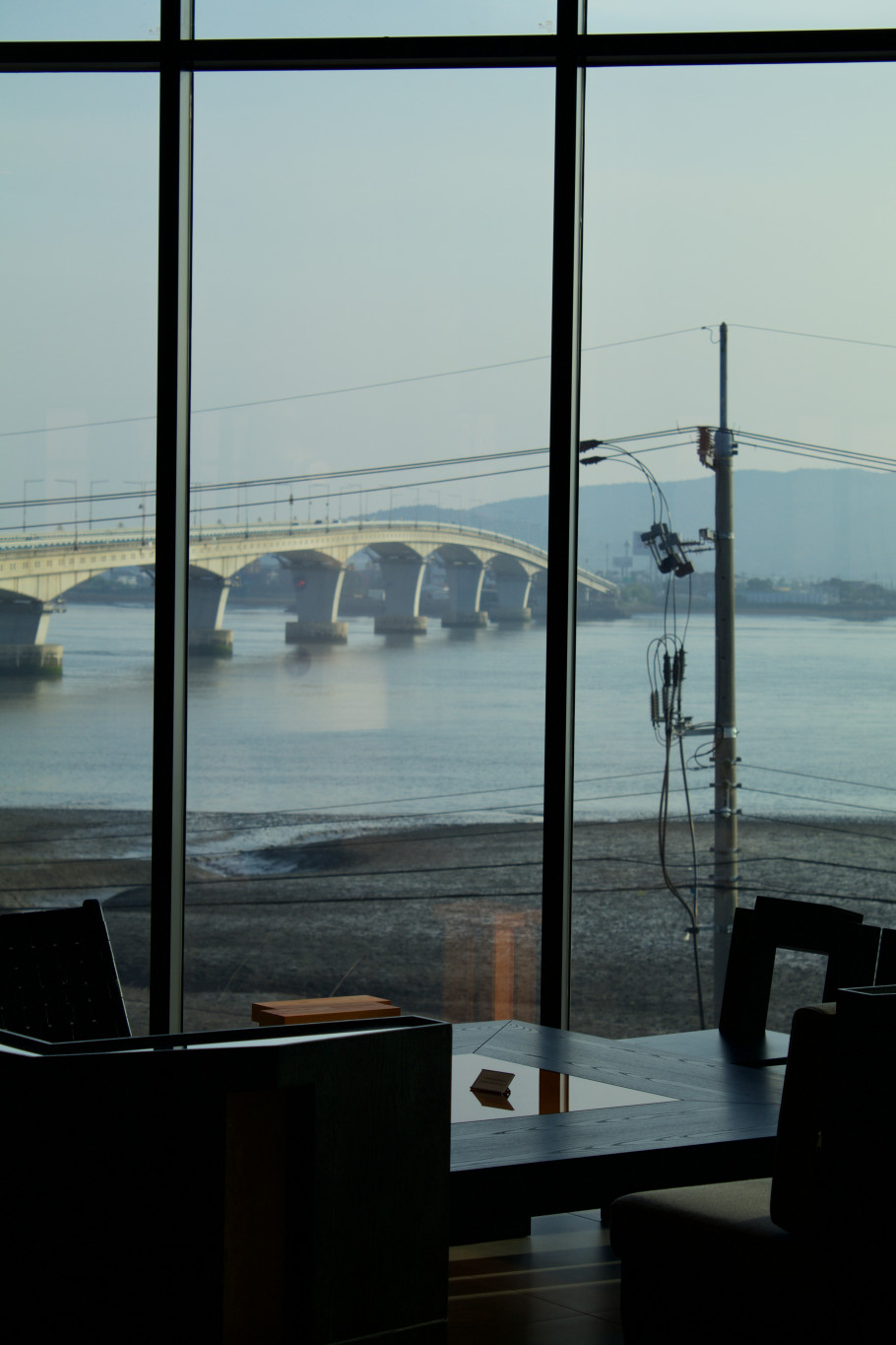 언캐니 리뷰 이미지