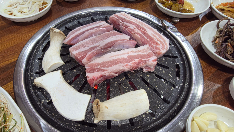 황금돼지 리뷰 이미지