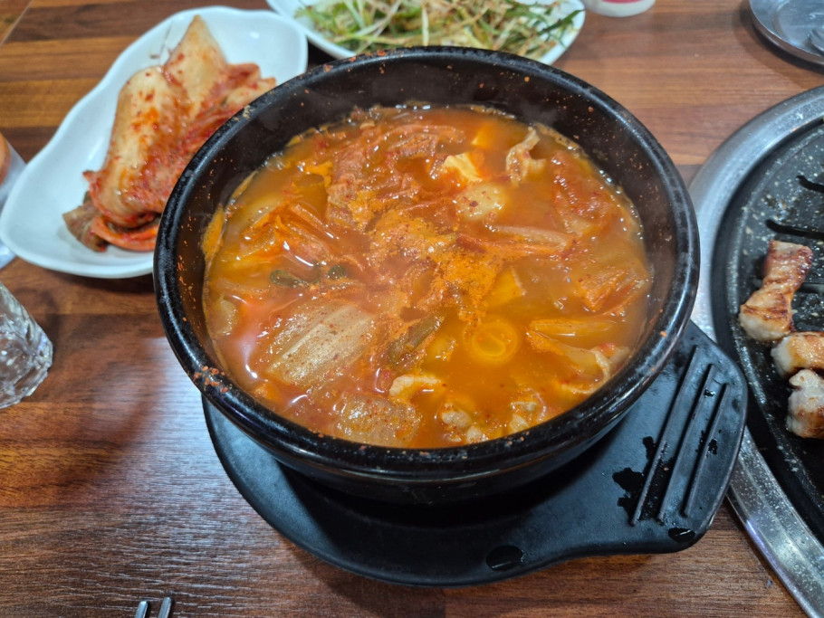 황금돼지 리뷰 이미지