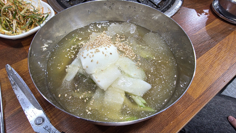 황금돼지 리뷰 이미지