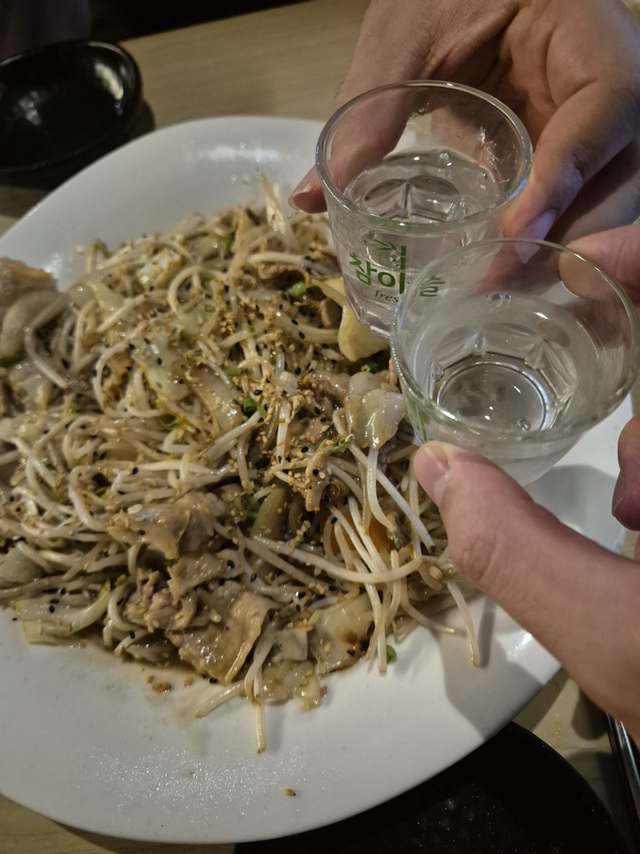 작가 리뷰 이미지