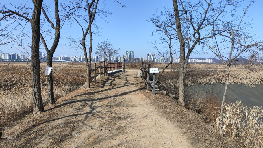 갯골생태공원 소금창고 리뷰 이미지